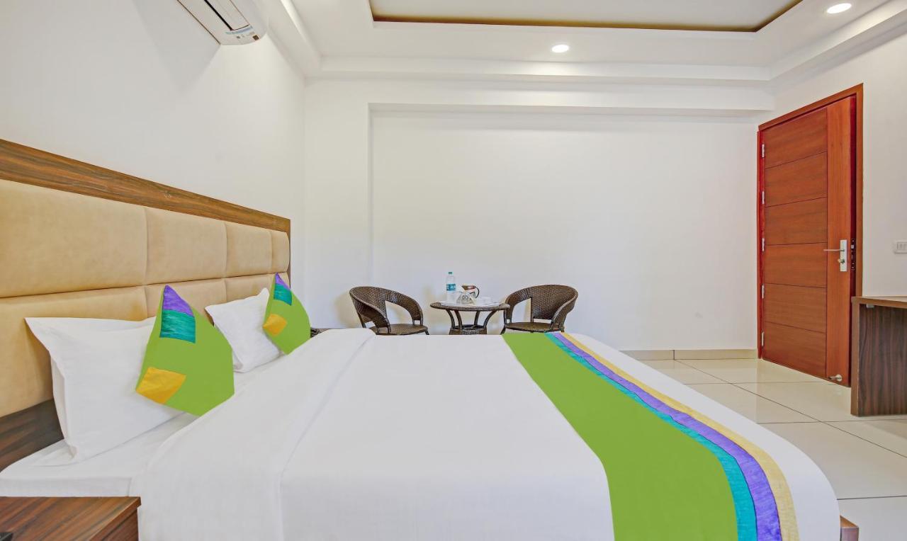 Treebo Aviraj Inn 노이다 외부 사진